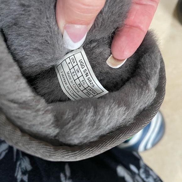 Uggs Custom Seattle Seahawks Boots - Picture 9 of 9